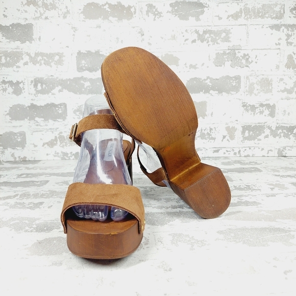 New Steve Madden Alabama Platform Suede Tan Strap Wooden Studded Sandals F904 - Picture 8 of 11